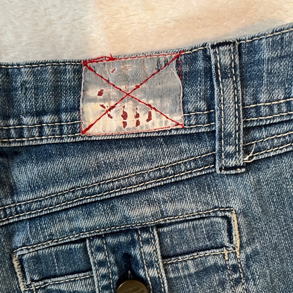 Like new Sz 1/24 distressed denim jean shorts - Picture 4 of 4